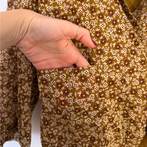 Doen Gold Side Tie Blouse - Picture 4 of 5